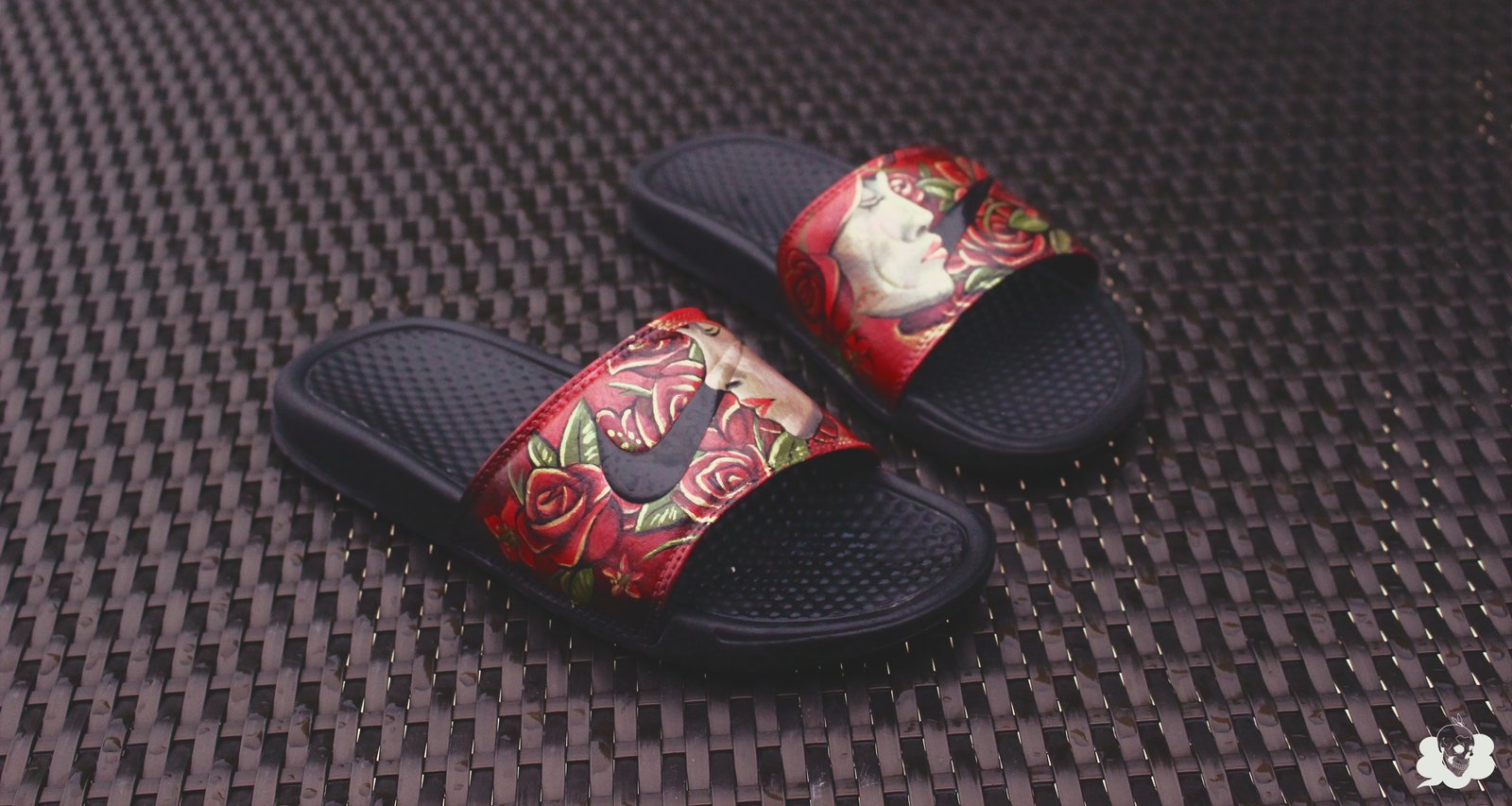 custom nike slides womens