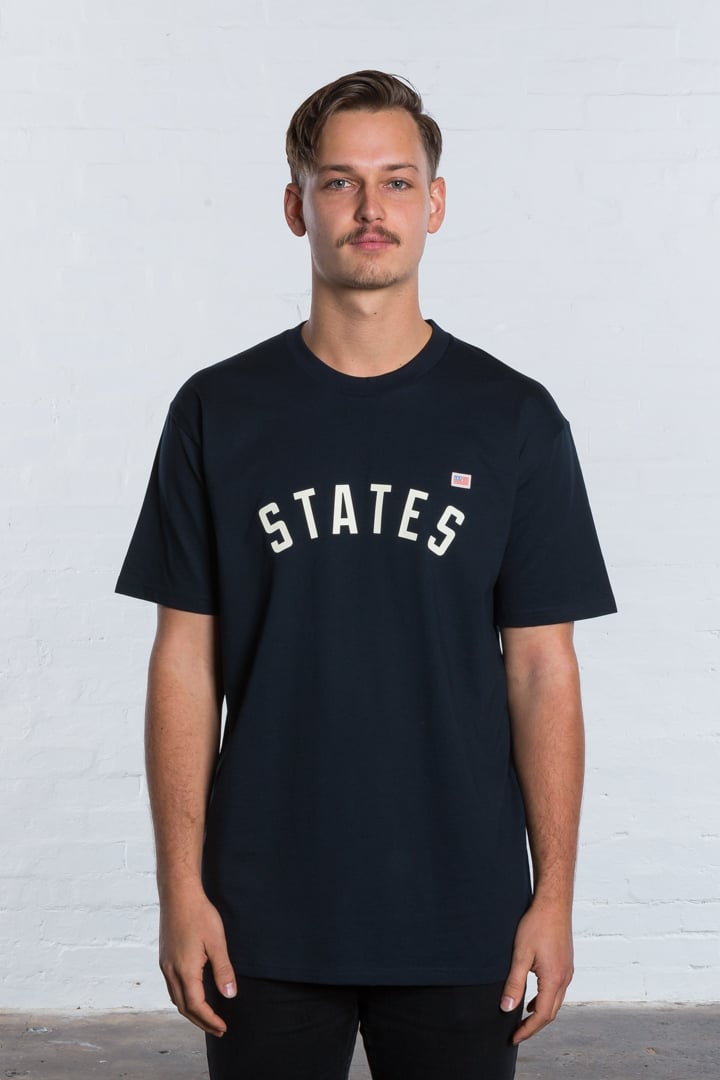 Image of CLASSIC LOGO TEE NAVY