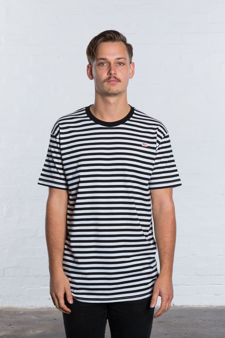 Image of STRIPED CLASSIC FIT