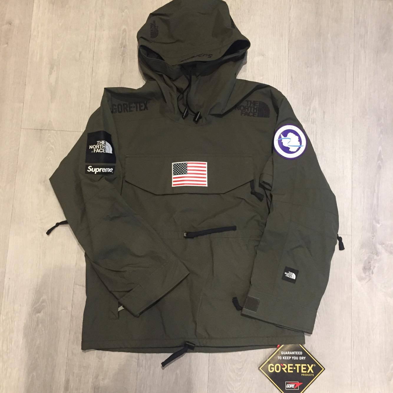 Image of Supreme x TNF Expedition Pullover // Size M // DSWT