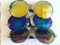 Image 2 of Mirror Me Round Sunglasses 