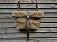 Image 3 of Musette, daypack, handlebar bag in waxed filter twill
