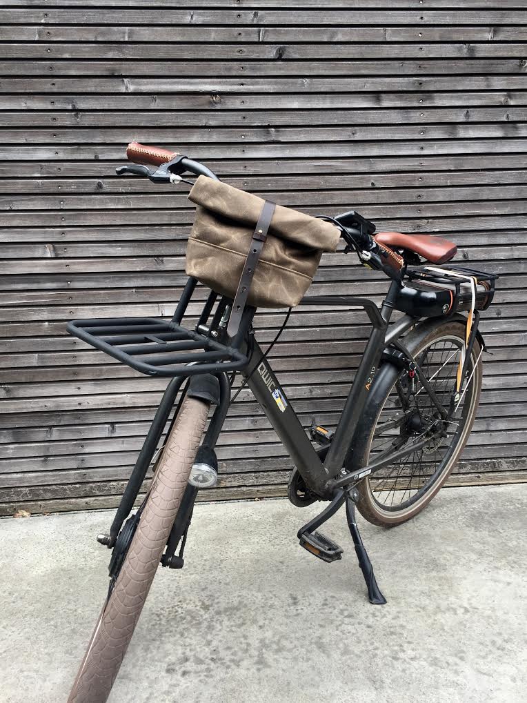 Image of Musette, daypack, handlebar bag in waxed filter twill
