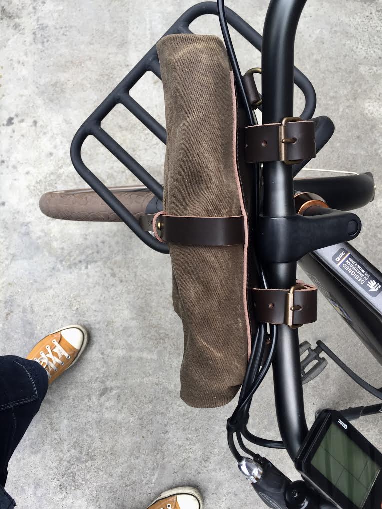 Image of Musette, daypack, handlebar bag in waxed filter twill