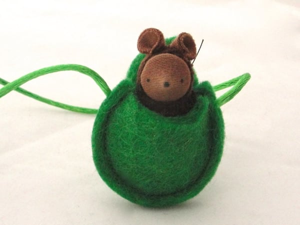 Image of Brown Mouse Necklace