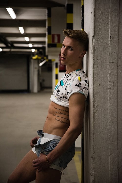 Image of HUSTLER WHITE UNIDENTIFIED T-shirt