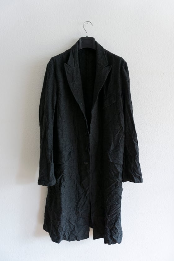 Image of Yohji Yamamoto SS16 Wrinkled Coat