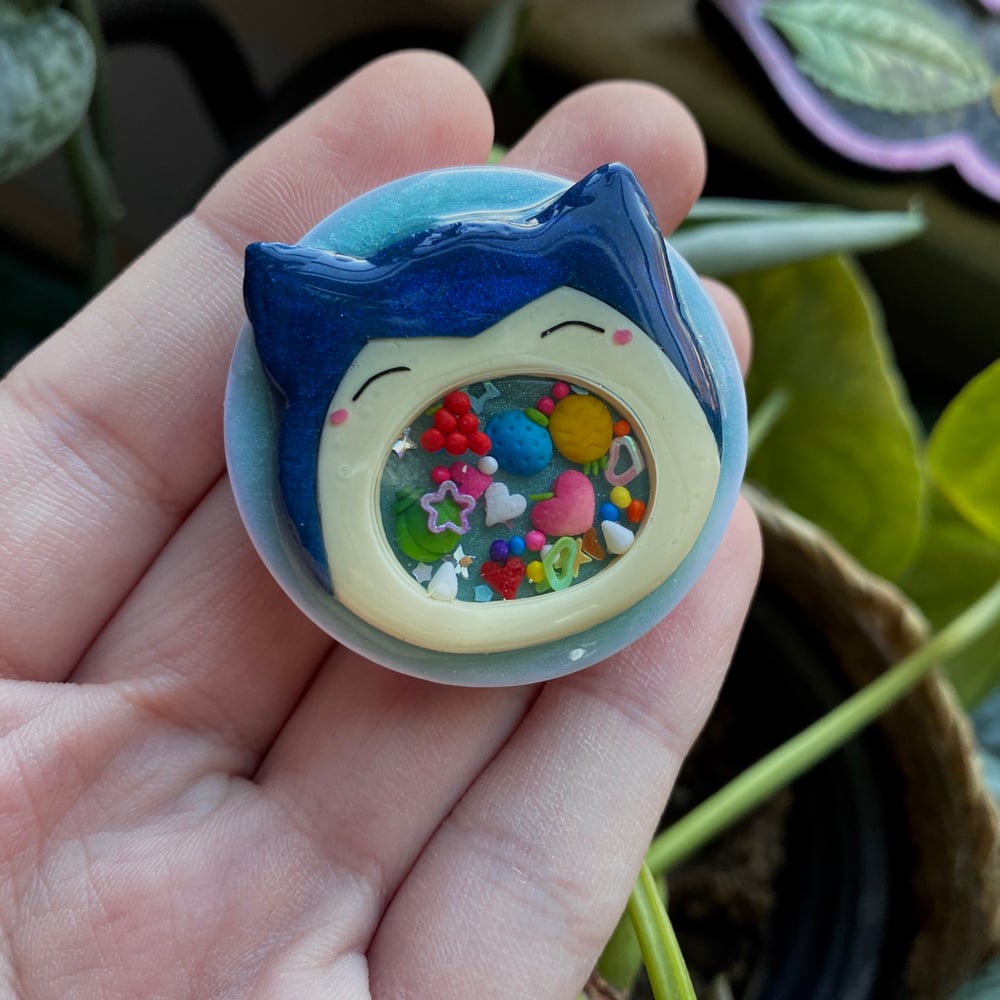 Image of Snorlax Phone Grip Shaker