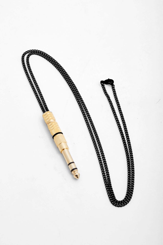 Image of GOLD AUDIO PLUG - BLACK CHAIN