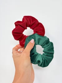 Image 4 of Chouchou en velours de Noël à l'unité