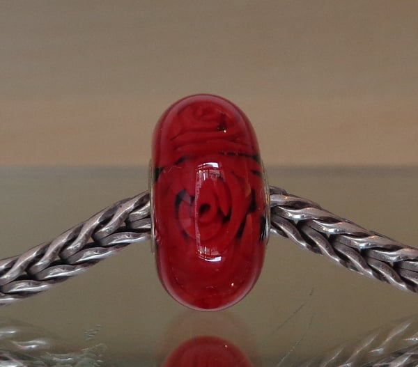 Image of The Red Rose Bead