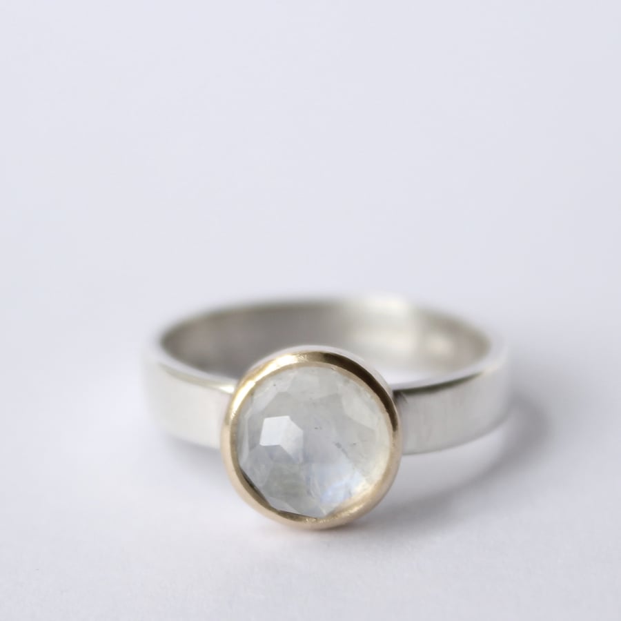 Image of FACETED MOONSTONE RING IN SILVER