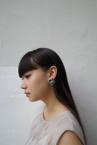 Image 2 of Carnation (emerald)