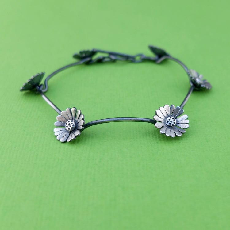 Image of Daisy Chain Bracelet