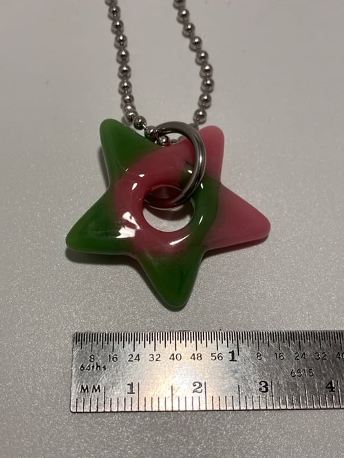 Image of pink/green star