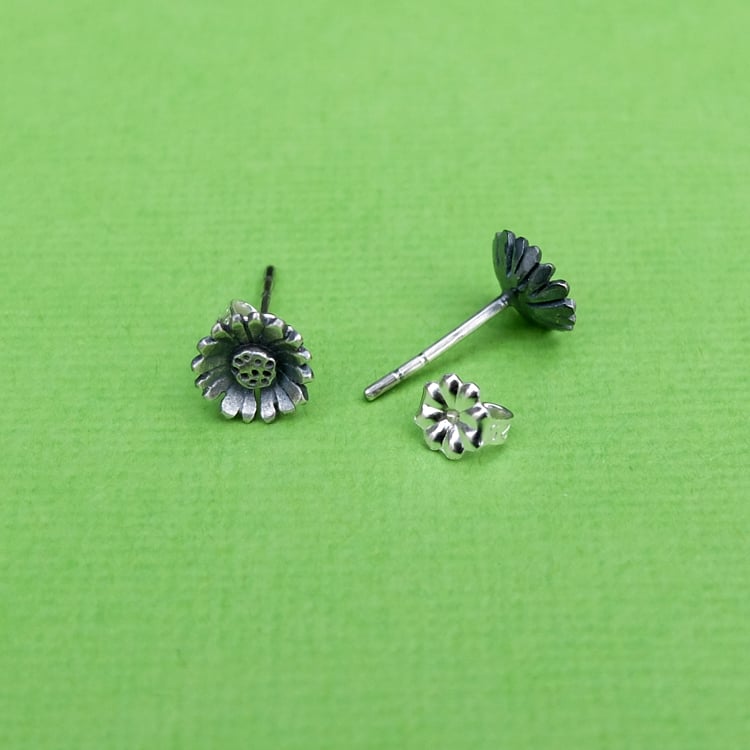 Image of Daisy Studs