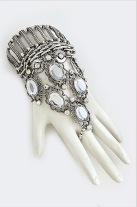 Image 4 of QUEEN JEWELED HAND CHAIN