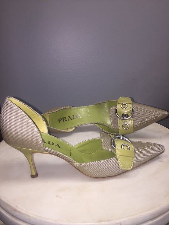 Image of PRADA POINTY LINEN LIME BUCKLED PUMPS 7.5