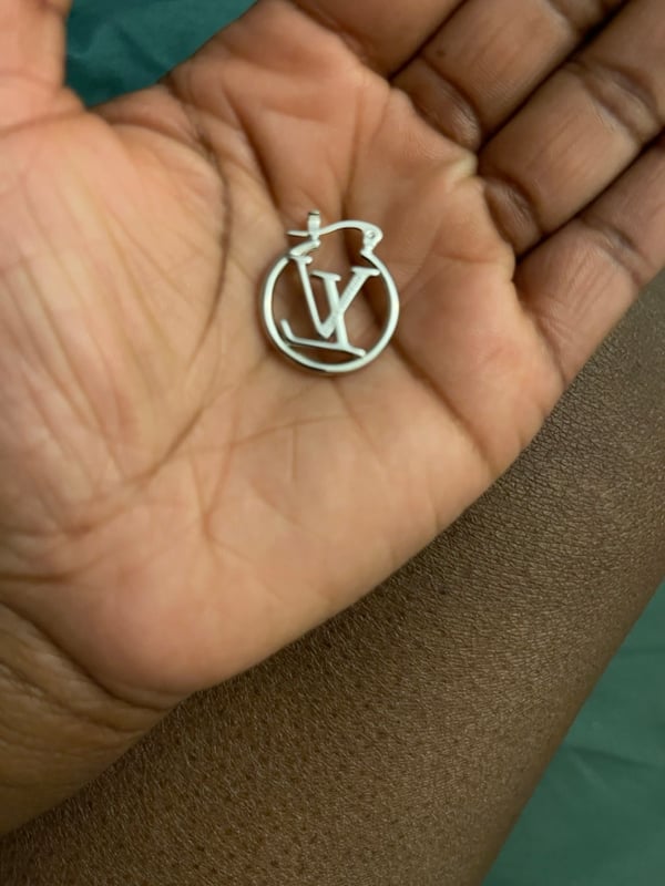 Image of Lv mini earrings 