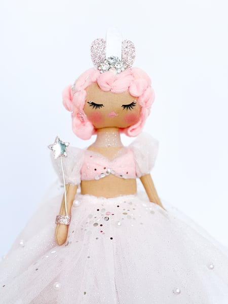 Image of Classic Small Art Doll Gwen