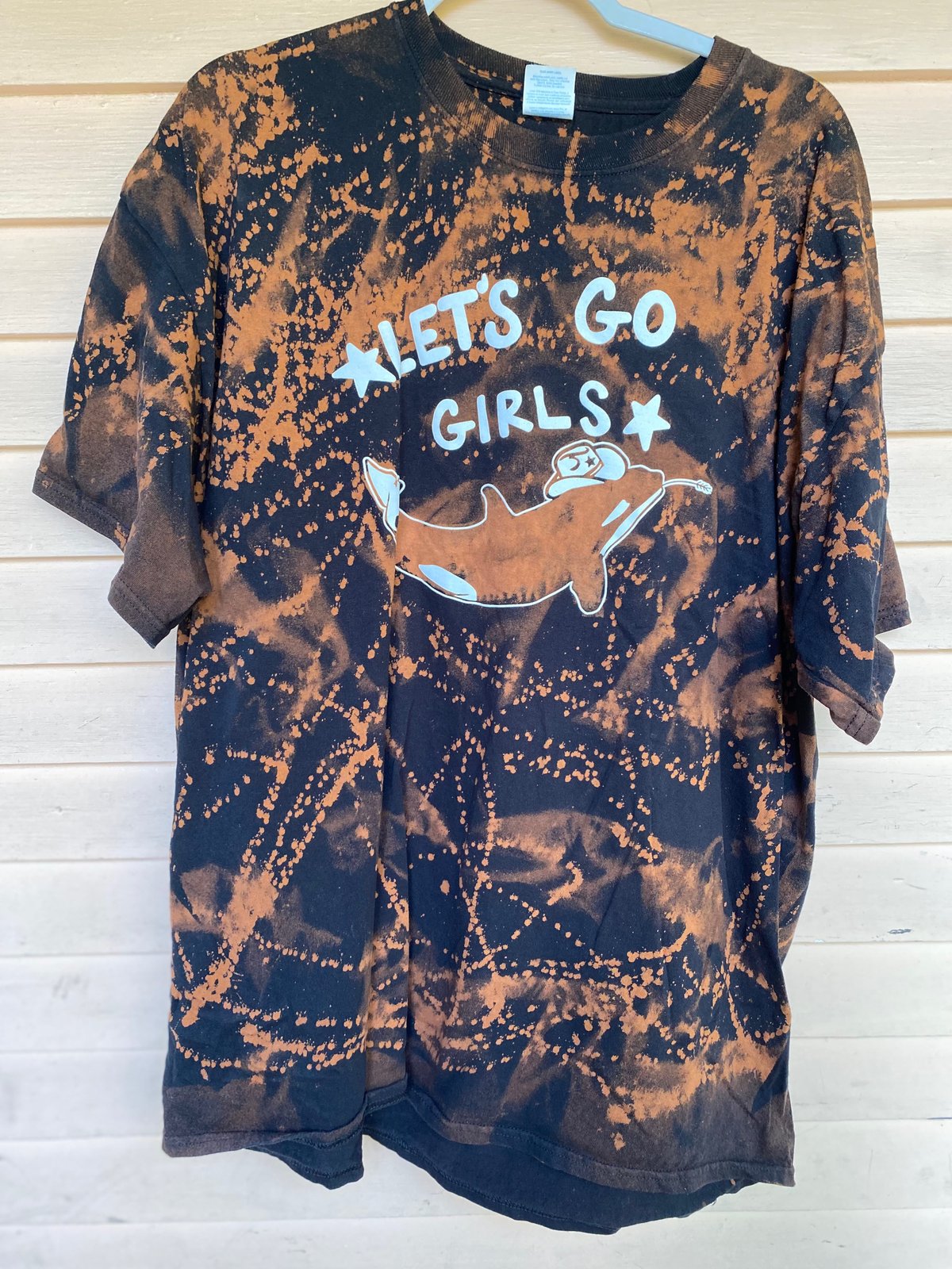 Image of 2XL Lets Go Girls Orca Bleach Dye Shirt 