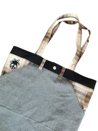 Image 2 of JEAN TOTE