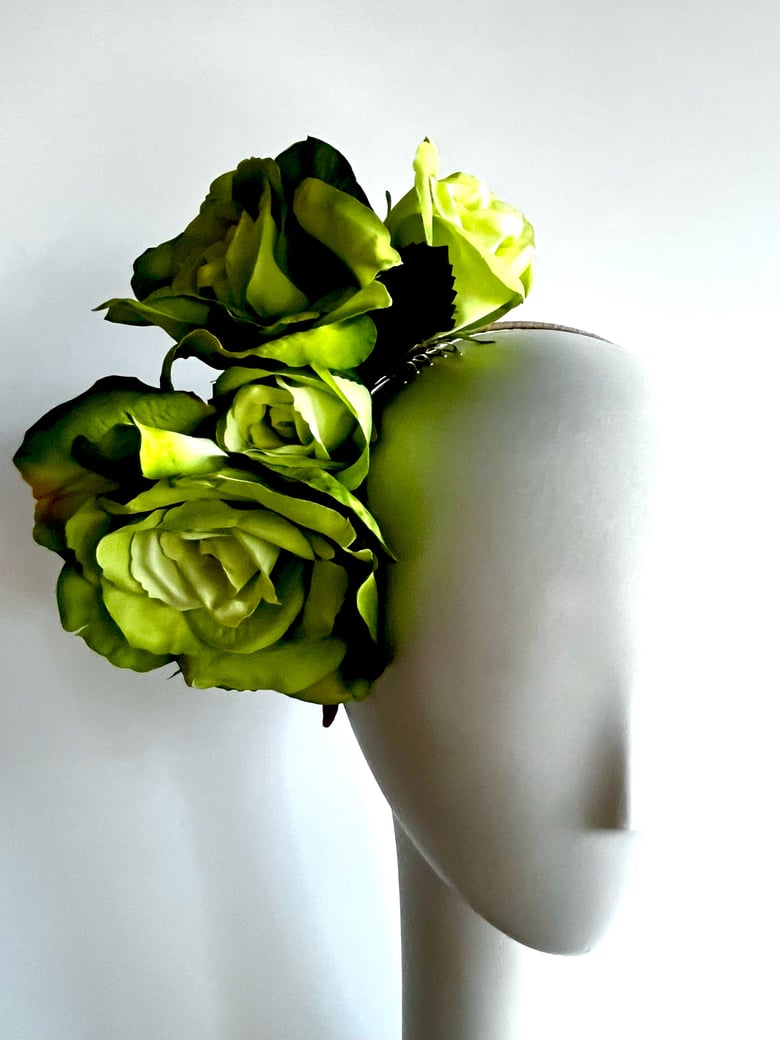 Image of Bright green roses headpiece 