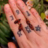 Image 1 of Kolczyki wkrętki z "tramwajarzem" 