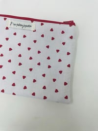 Image 2 of *EN STOCK* Pochette à livre intérieur enduit petits coeurs rouges