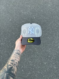 Image 5 of TRI TONE GRAYS NEW YORK YANKEES CUSTOM FITTED CAP