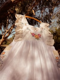Image 1 of Linen Lace and Emboidery Fitted Apron Large Aus 14-16