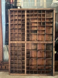Image 4 of Grand casier d'imprimeur du XIXème s. bois massif, 65x44 cm 