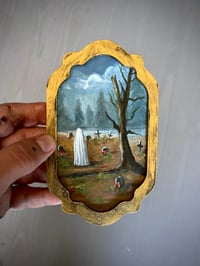 Image 2 of Fantasma y tumbas