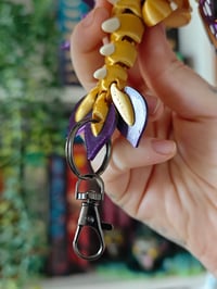 Image 4 of Dragón bebe dorado llavero 