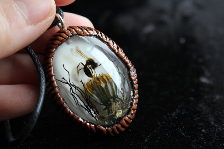 dead good dandelion and insect necklace Image 8