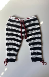 Image 1 of skully capris 