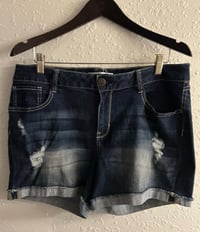 Image 6 of Size 16 no boundaries denim shorts #874*10 (Gently Used)