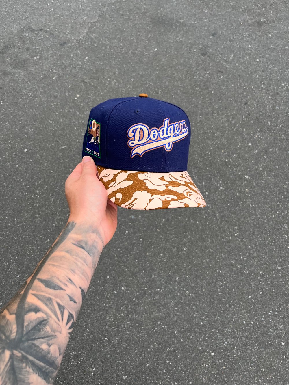 Image of  GREEN BRIM MULTI TONE  LA DODGERS CUSTOM FITTED CAP