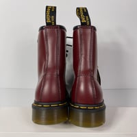 Image 3 of DR DOC MARTENS 1460 WOMENS SMOOTH LEATHER LACE UP BOOTS SIZE 5 CHERRY RED 8 EYE SLIP RESISTANT NEW