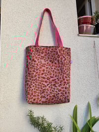 Image 1 of Tote sencilla LEOPARDA (ASAS ROJAS O NEGRAS)