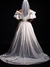 Image 14 of 1980s Bianche Flower