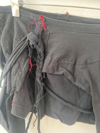 Image 5 of schwarz und rot crusty skirt micro