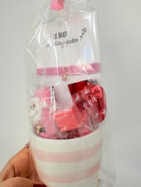 Image 3 of Le Sachet Cadeau tasse à expresso, bracelet et gourmandises rose