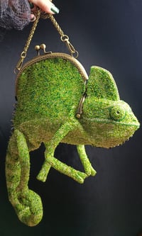 Image 4 of Beaded Chameleon Purse