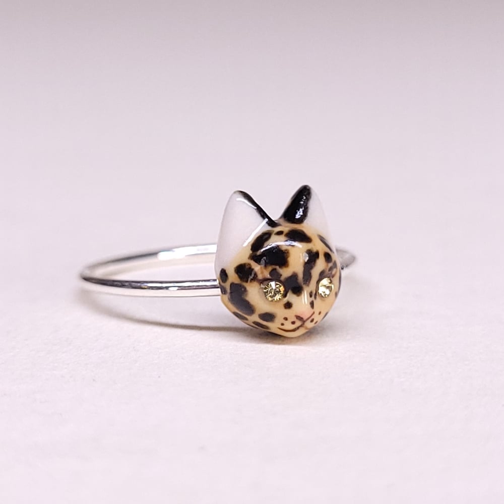 Image of Tortoiseshell Porcelain & Gold Filled Cat Ring