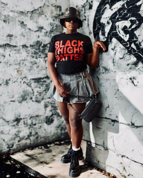 Image of CLASSIC (black & red)