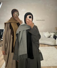 Image 4 of Space Grey Saudah Abaya 