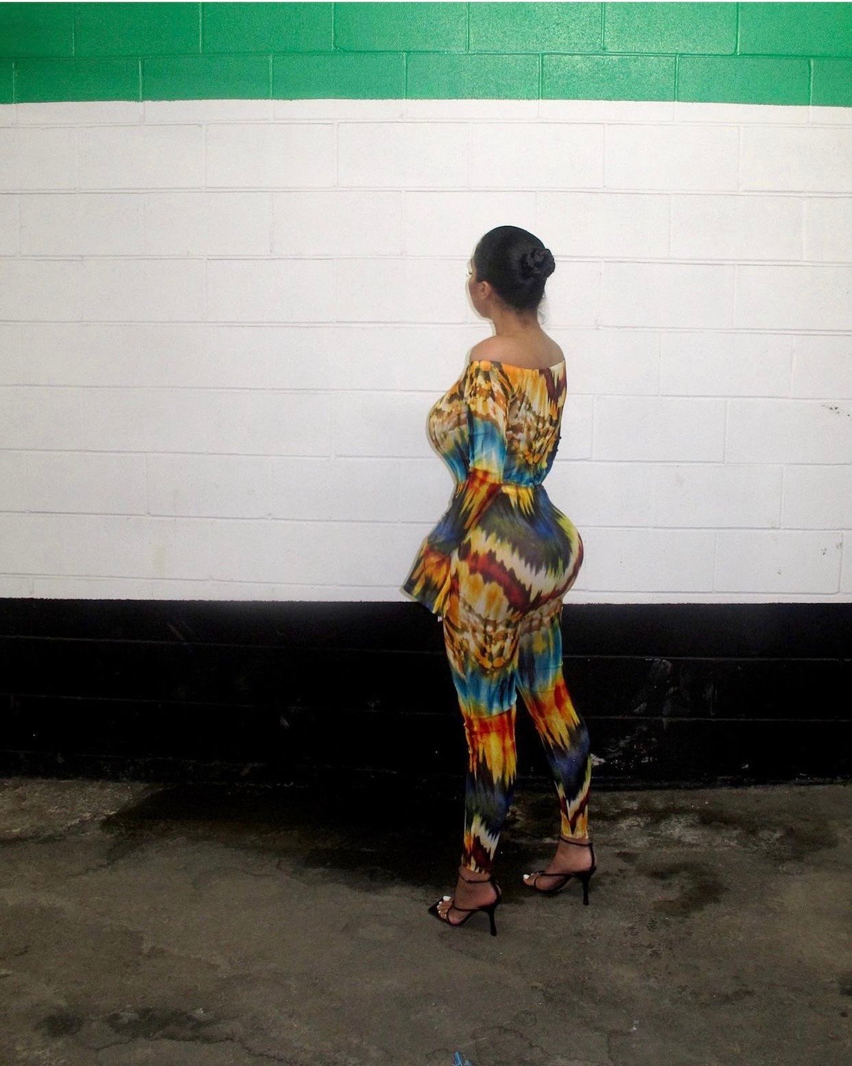 Image of MULTI-TONE TIE DYE PRINT 2-PIECE SET (MEDIUM)