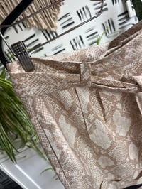 Image 2 of Printed shorts 