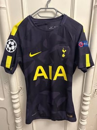 Image 10 of Tottenham Hotspur “DEMBÉLÉ 19” Match Issued Vaporknit 2017/18 Third Shirt (S)